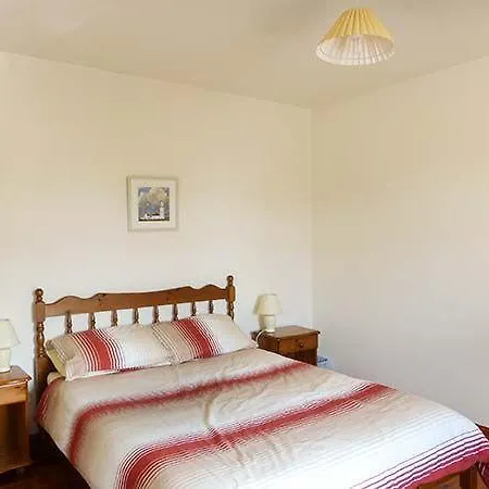 1a Glynsk House Semesterbostad